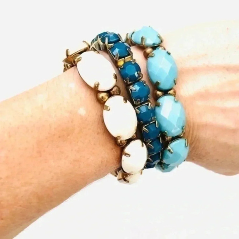 Set of 3 fashion bracelet/vintage looking!